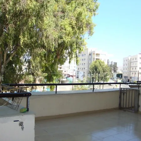 River Beach No. 202, Block B * Λεμεσός